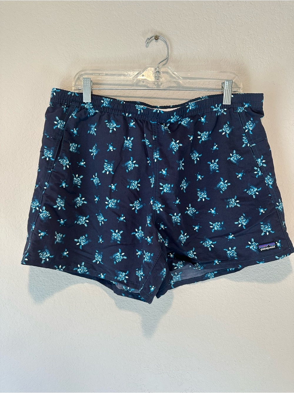 Patagonia Women’s size XL Stellar Blue Turtle Shorts